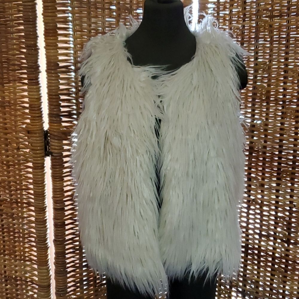 Kontrol Faux Fur Shaggy Vest L